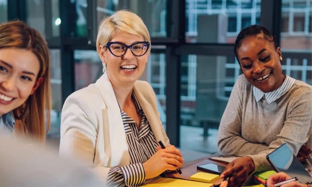 Gruppenweite aktienbasierte Vergütungen