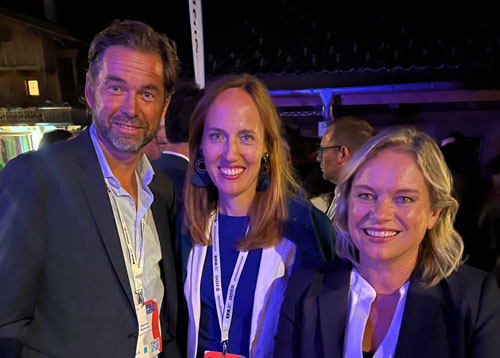 Gruppenfoto mit Marlene Hanschitz-Halikias