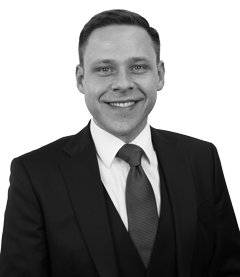 Dr. Raphael Holzinger