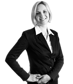 Mag. Julia Saric-Bischof