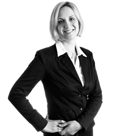 Julia Saric-Bischof
